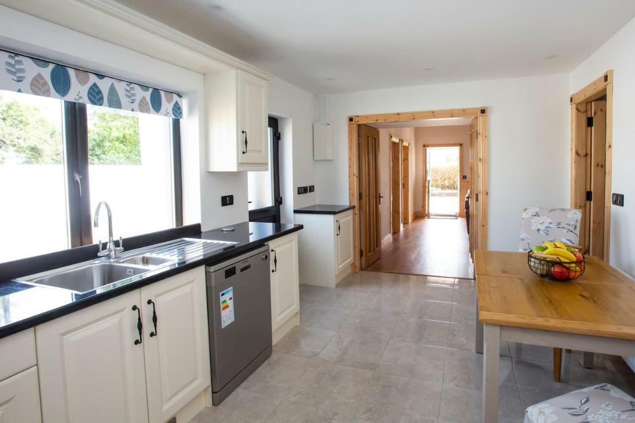 Mary'S Cosy Cottage On The Wild Atlantic Way Galway Exterior photo